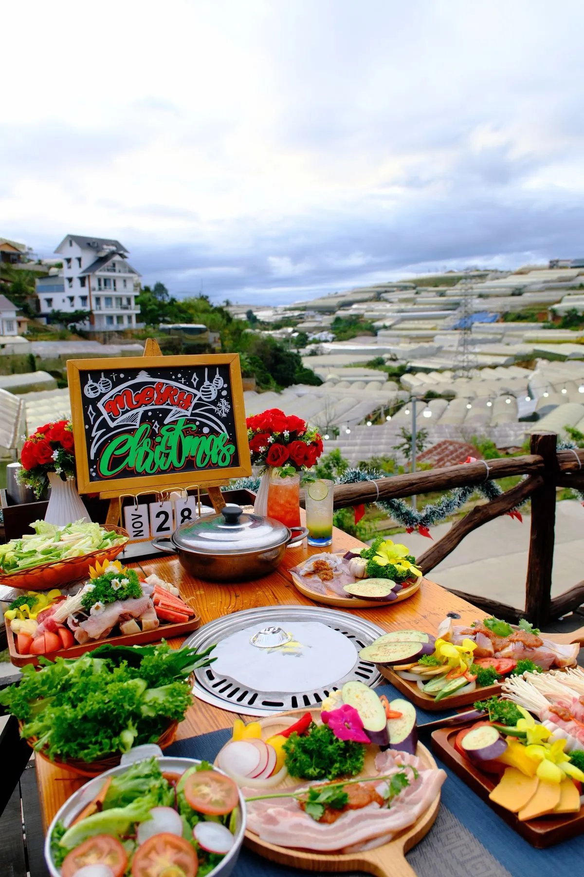 Bò Nướng Đà Lạt - bàn nướng BBQ tại Đà Lạt