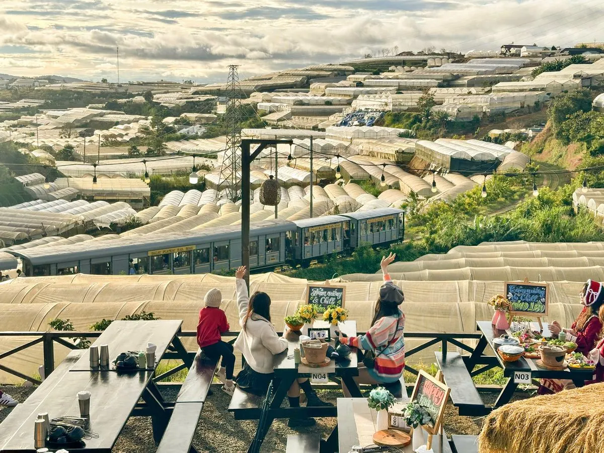 Quán Nướng Đà Lạt Giao Hàng - không gian quán nướng Đà Lạt