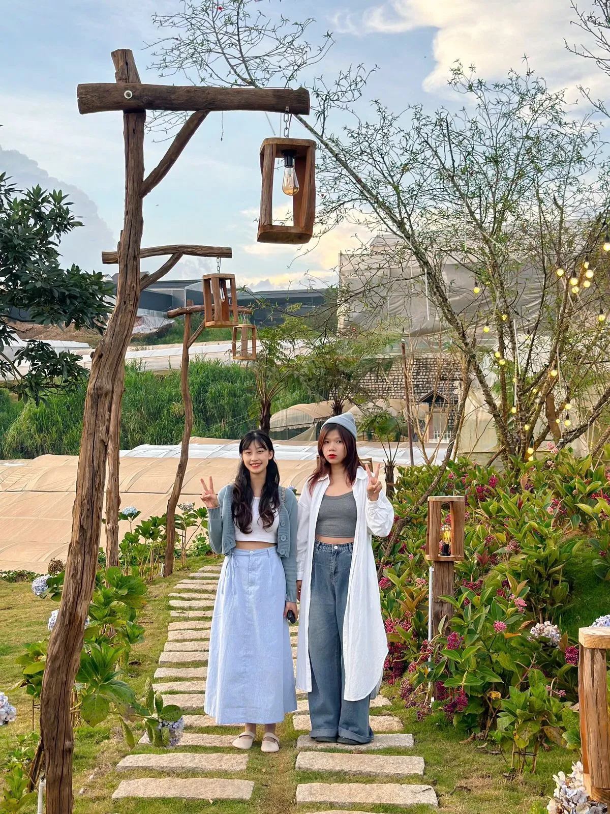 Quán Ăn Đà Lạt Gần Trung Tâm - không gian quán nướng Đà Lạt