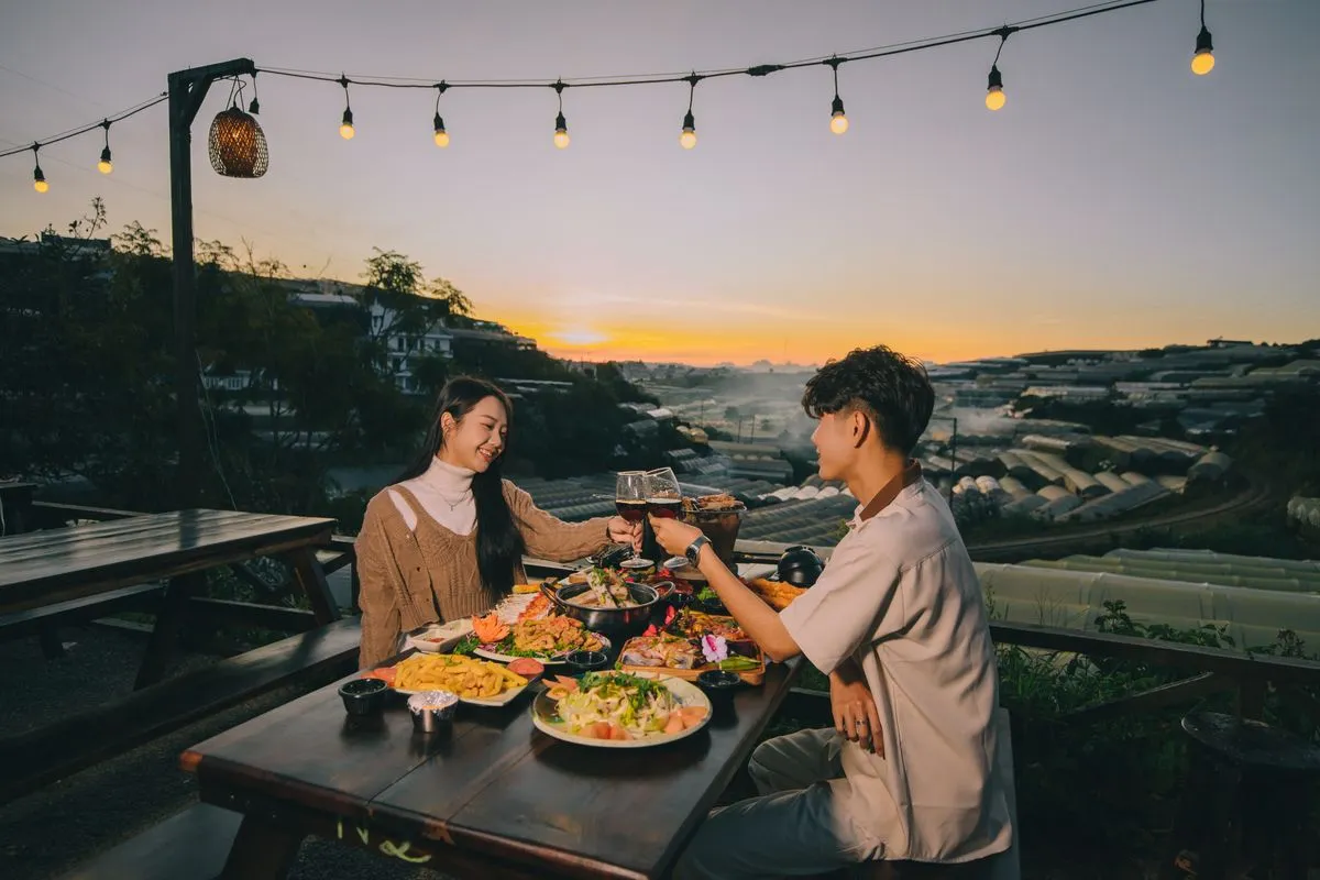 Quán nướng Đà Lạt 8/3 - setup lãng mạn Trạm Dừng Chill