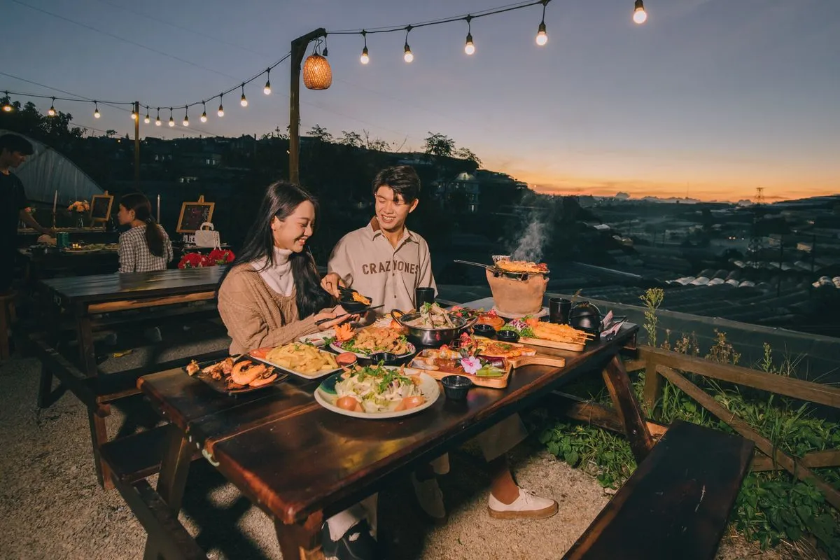 Tặng quà 8/3 dinner BBQ - setup lãng mạn Trạm Dừng Chill