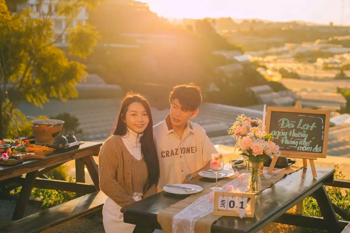 Lẩu nướng Đà Lạt mùa lạnh - ấm bụng giữa sương phố núi