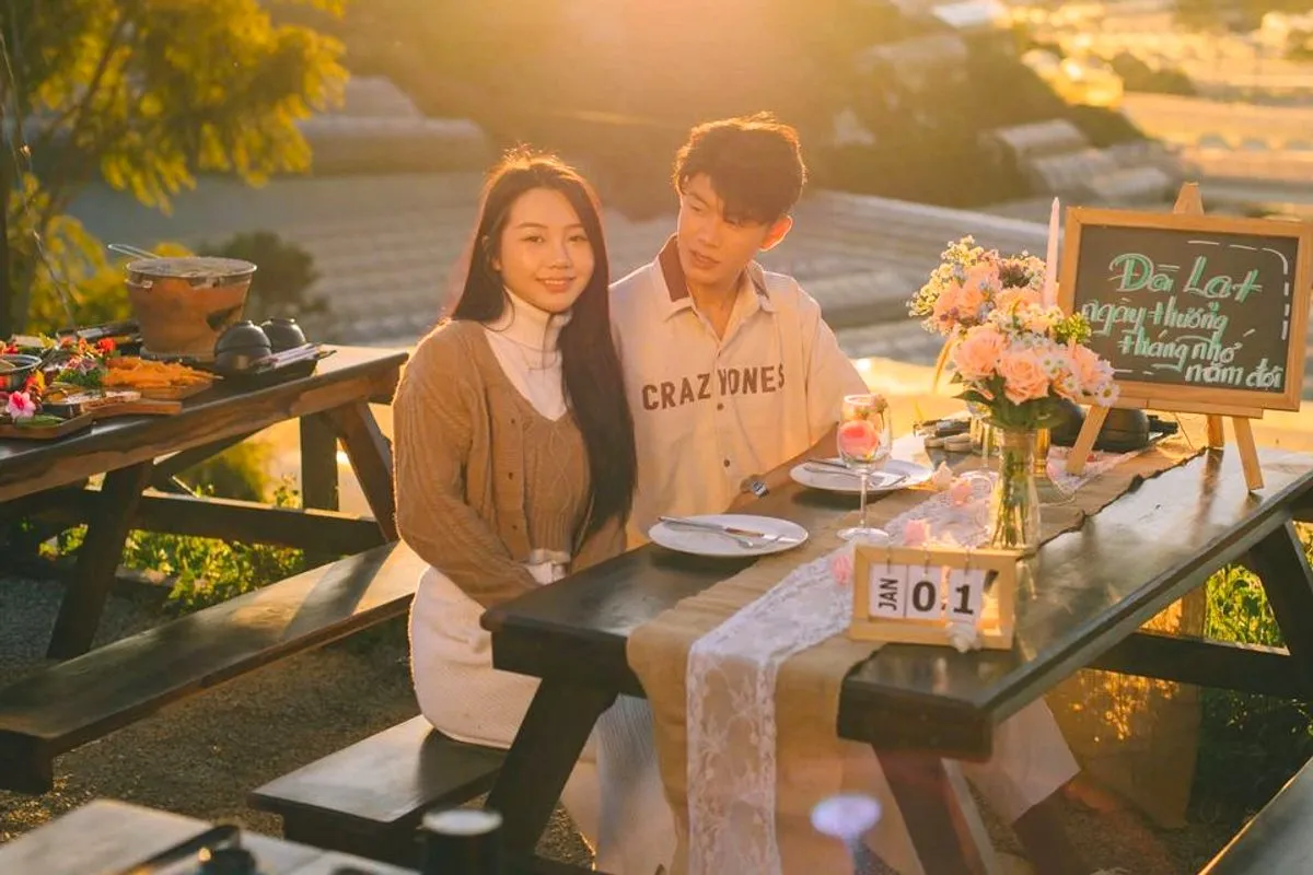 Gà nướng Đà Lạt - gà nướng muối ớt than hoa giòn da