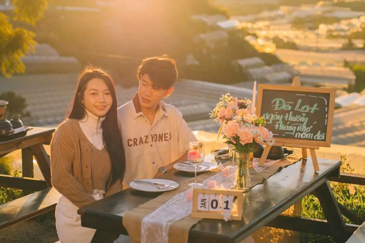 Rượu vang Đà Lạt uống kèm nướng - cặp đôi hoàn hảo BBQ