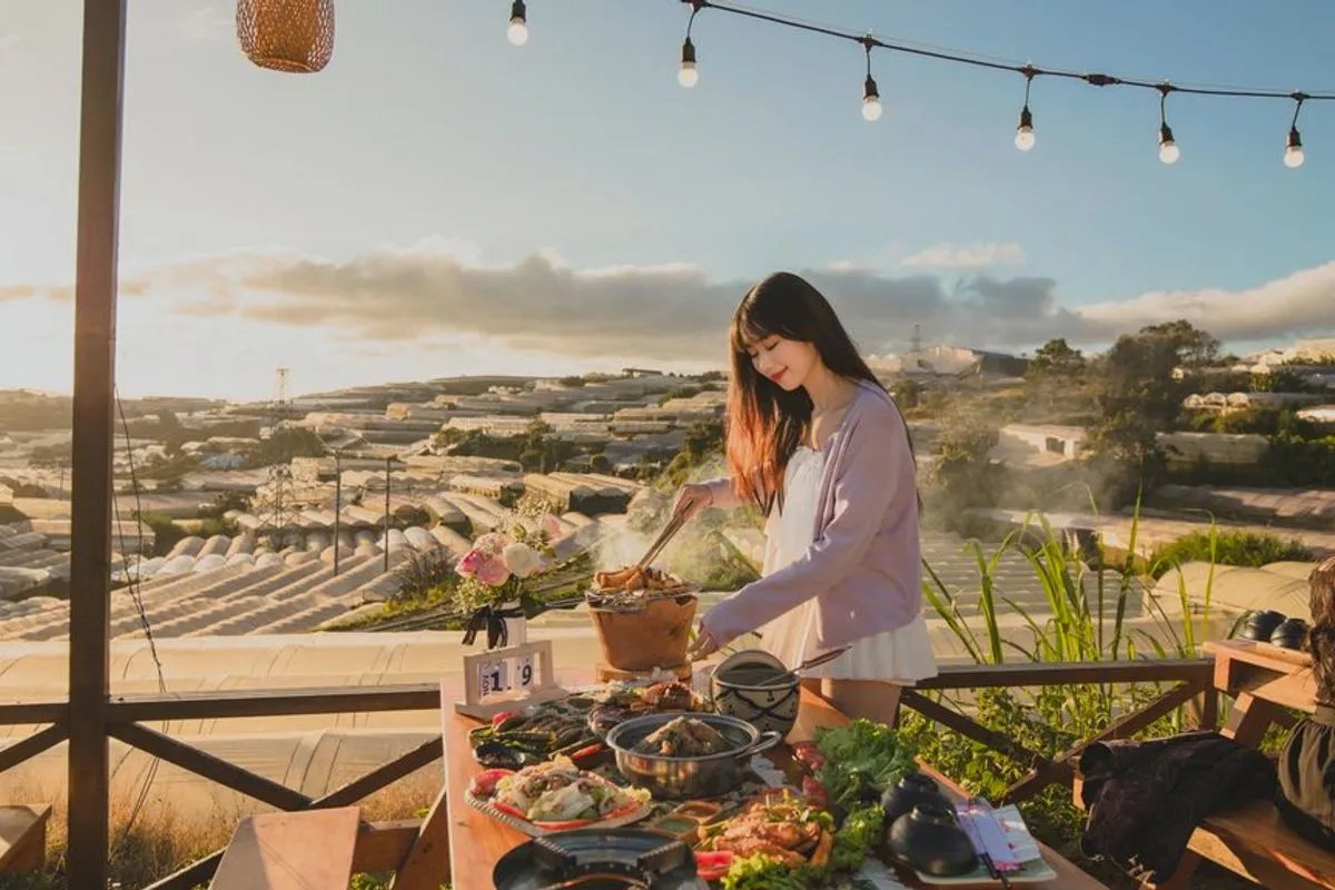 Bánh mì nướng Đà Lạt - bánh mì nướng than hoa giòn rụm