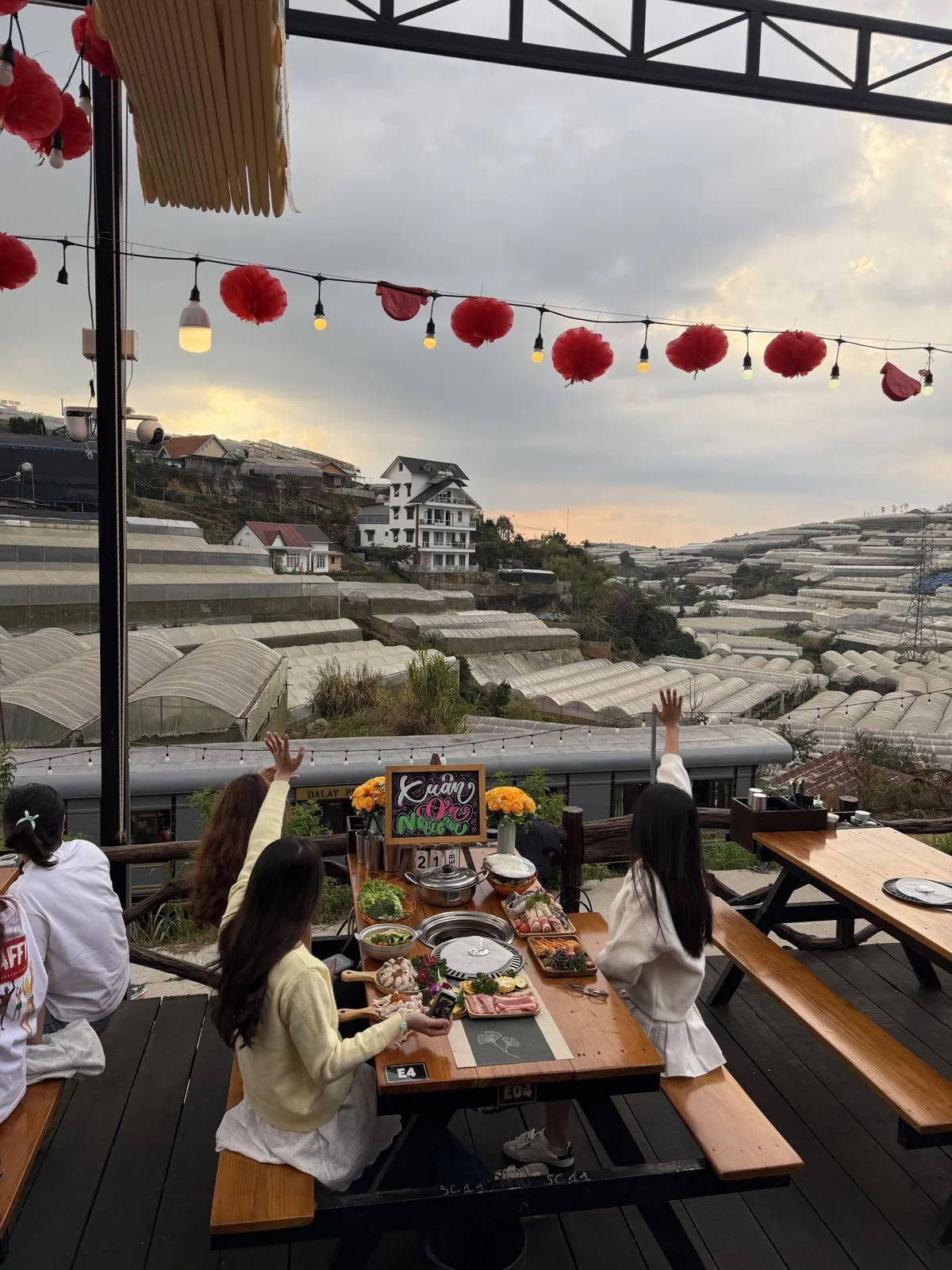 Sườn Nướng Đà Lạt - view xe lửa Đà Lạt